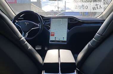 Лифтбек Tesla Model S 2015 в Житомире