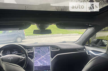 Ліфтбек Tesla Model S 2015 в Дніпрі