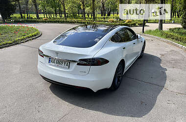 Ліфтбек Tesla Model S 2017 в 