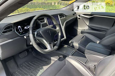 Ліфтбек Tesla Model S 2017 в 