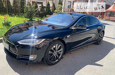 Лифтбек Tesla Model S 2014 в Тернополе