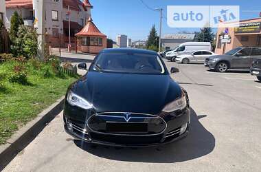 Лифтбек Tesla Model S 2014 в Тернополе
