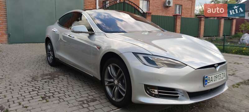 Лифтбек Tesla Model S 2014 в Кропивницком фото 7 Лифтбек Tesla Model S 2014 в Кропивницком