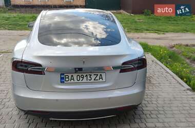 Лифтбек Tesla Model S 2014 в Кропивницком