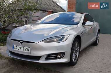 Tesla Model S 2014