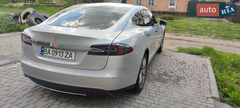 Лифтбек Tesla Model S 2014 в Кропивницком фото 8 Лифтбек Tesla Model S 2014 в Кропивницком