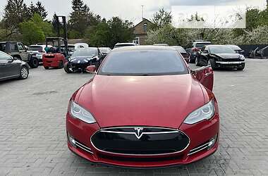 Лифтбек Tesla Model S 2013 в Луцке