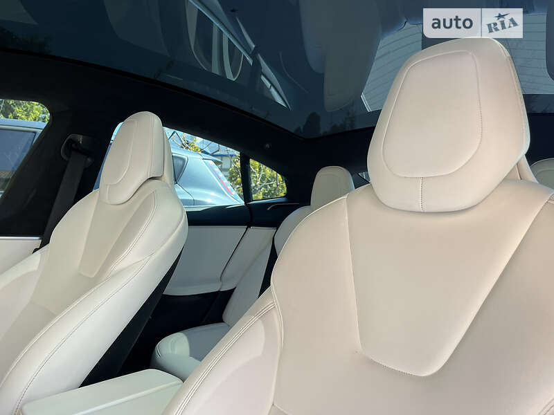 Ліфтбек Tesla Model S 2017 в Запоріжжі фото 7 Ліфтбек Tesla Model S 2017 в Запоріжжі