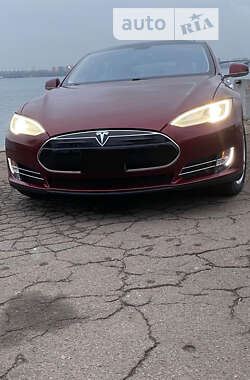 Лифтбек Tesla Model S 2012 в Днепре
