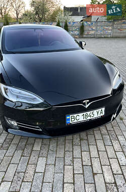 Лифтбек Tesla Model S 2018 в 