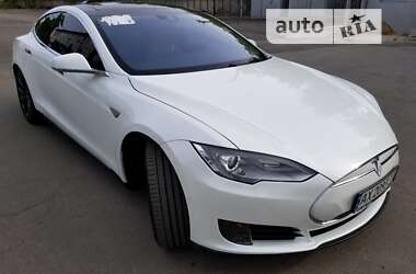 Лифтбек Tesla Model S 2015 в Харькове