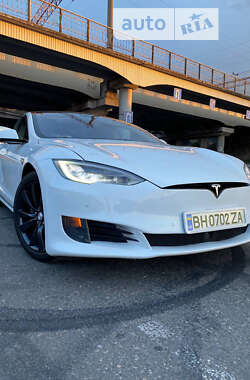 Ліфтбек Tesla Model S 2015 в Одесі