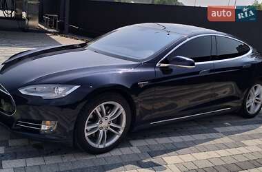 Ліфтбек Tesla Model S 2013 в Львові