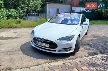 Ліфтбек Tesla Model S 2016 в Запоріжжі