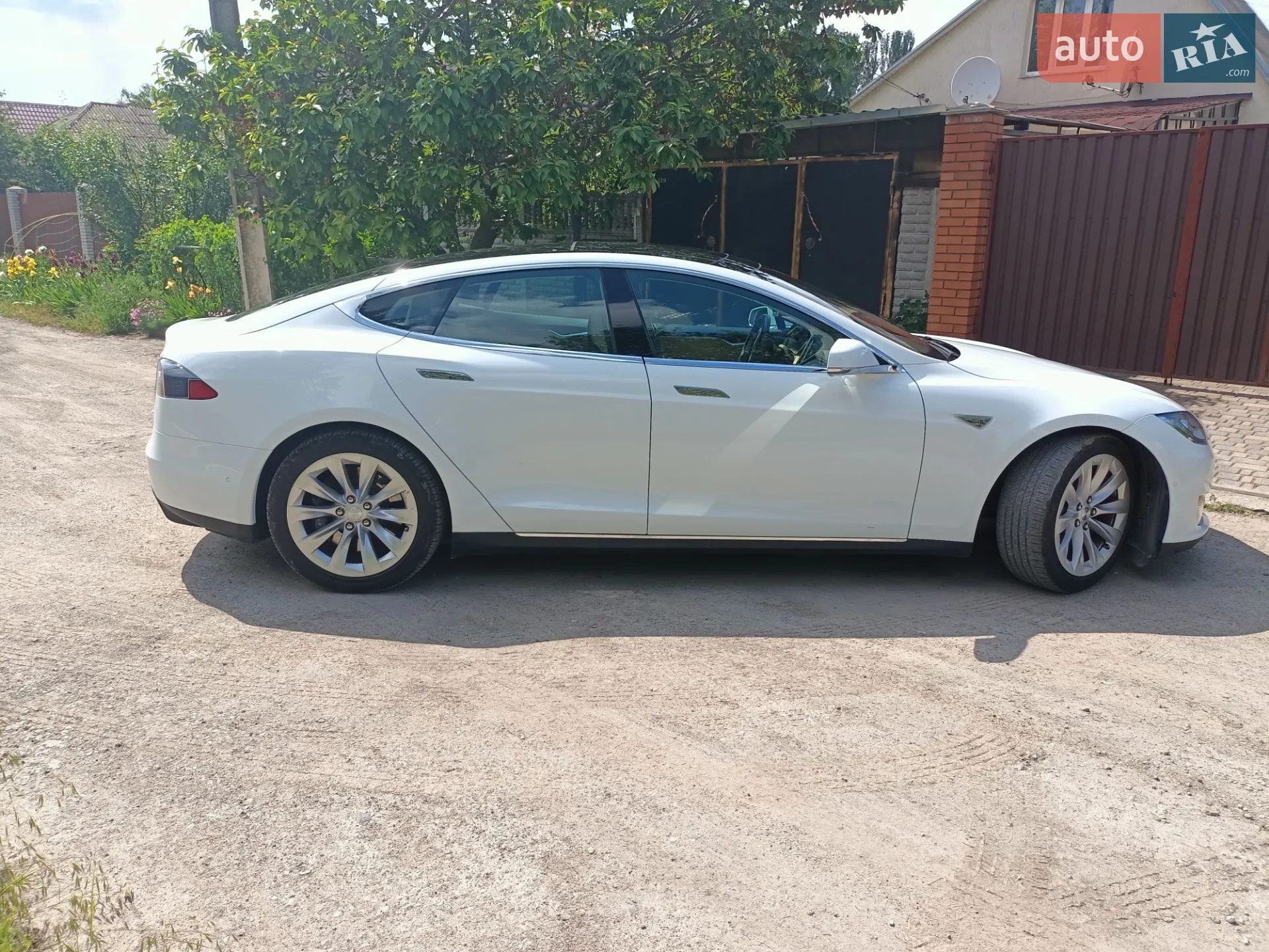 2016 Tesla Model S - мініатюра 8