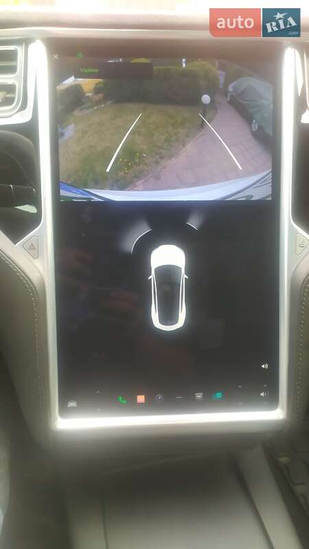 Лифтбек Tesla Model S 2016 в Виннице