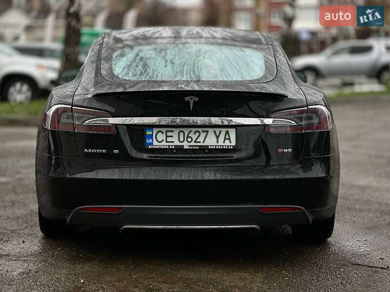 Ліфтбек Tesla Model S 2013 в Києві