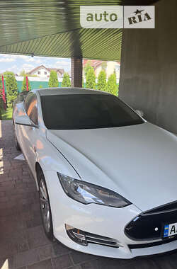 Tesla Model S 2013