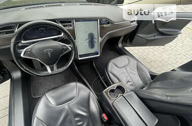 Лифтбек Tesla Model S 2014 в 