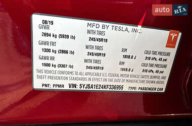 Лифтбек Tesla Model S 2019 в Днепре