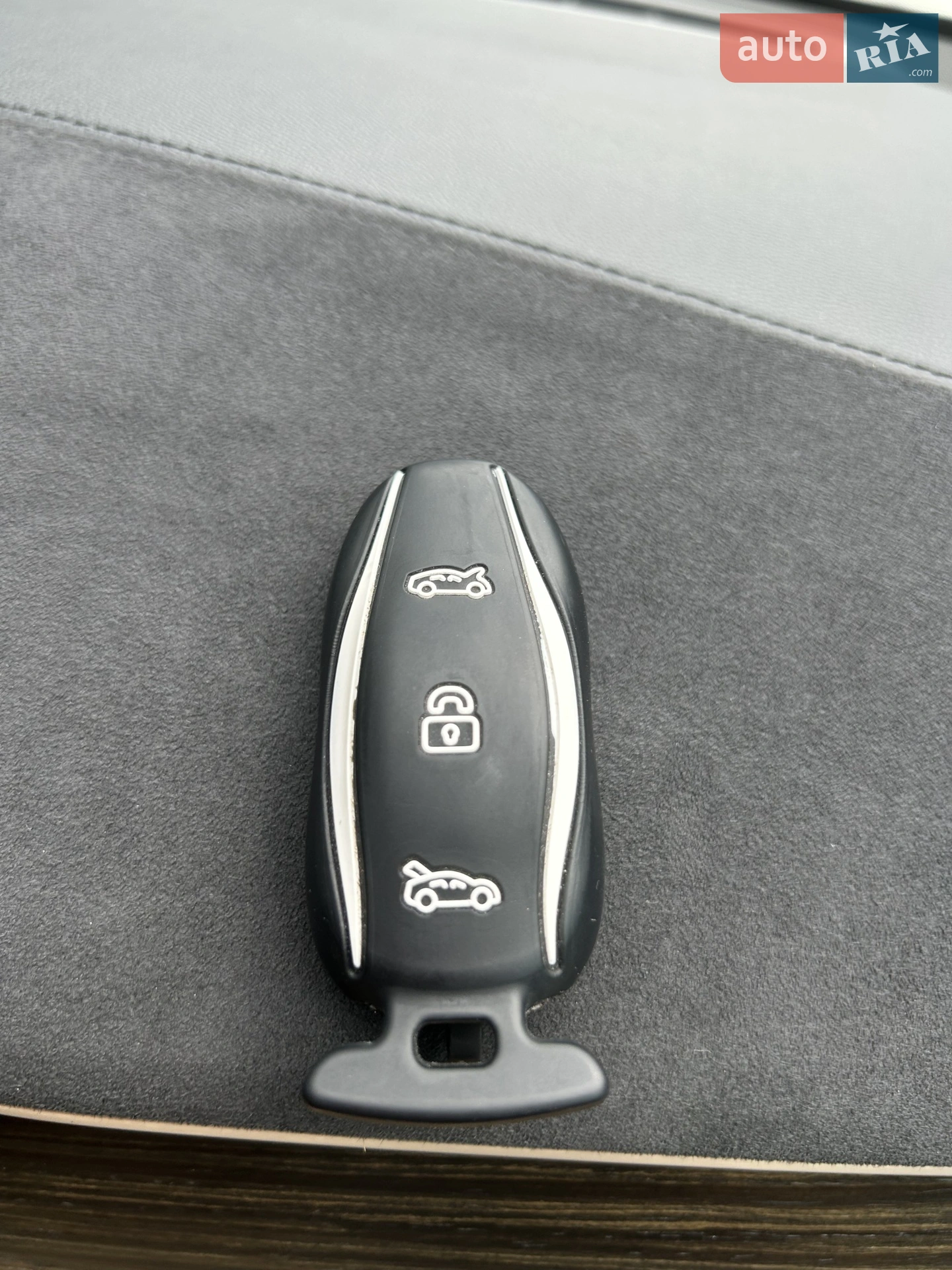 2015 Tesla Model S - мініатюра 24