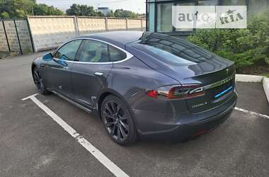 Ліфтбек Tesla Model S 2018 в Києві