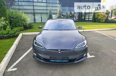 Ліфтбек Tesla Model S 2018 в Києві