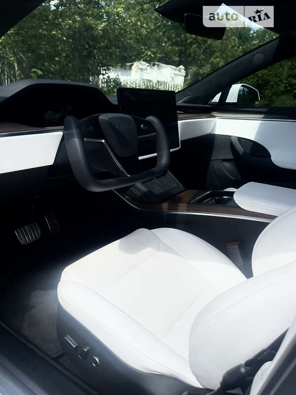 Лифтбек Tesla Model S 2022 в Одессе