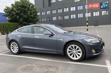 Лифтбек Tesla Model S 2012 в Киеве