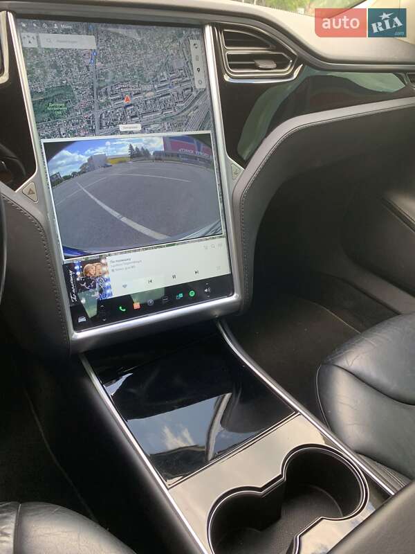 Лифтбек Tesla Model S 2015 в Запорожье