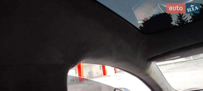 Ліфтбек Tesla Model S 2017 в Києві