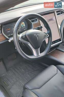Лифтбек Tesla Model S 2017 в Киеве