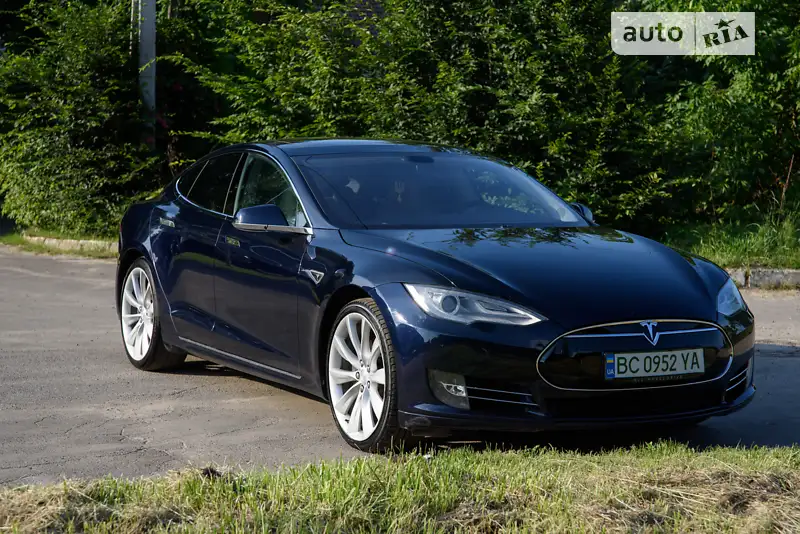 Tesla Model S