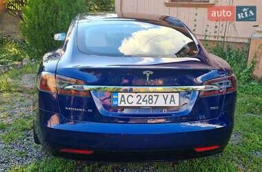 Лифтбек Tesla Model S 2018 в Харькове