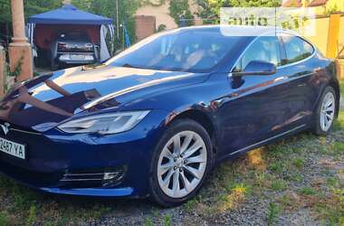 Лифтбек Tesla Model S 2018 в Харькове