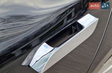 Лифтбек Tesla Model S 2017 в Виннице