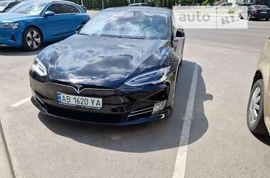 Лифтбек Tesla Model S 2017 в Виннице