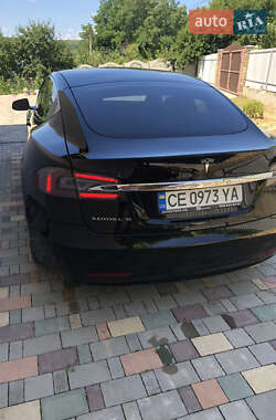 Ліфтбек Tesla Model S 2017 в 