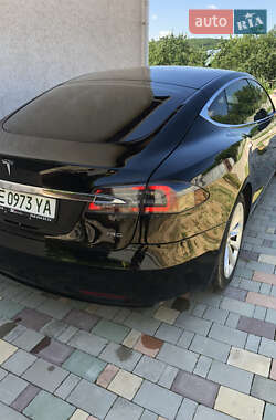 Ліфтбек Tesla Model S 2017 в 