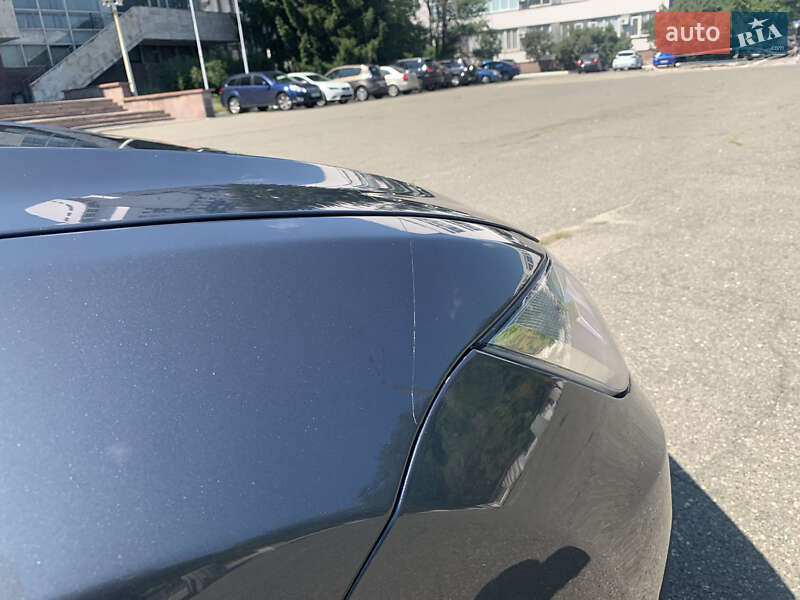 Лифтбек Tesla Model S 2013 в Киеве