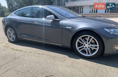 Лифтбек Tesla Model S 2013 в Киеве