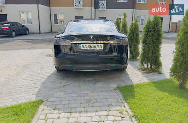 Ліфтбек Tesla Model S 2013 в Києві