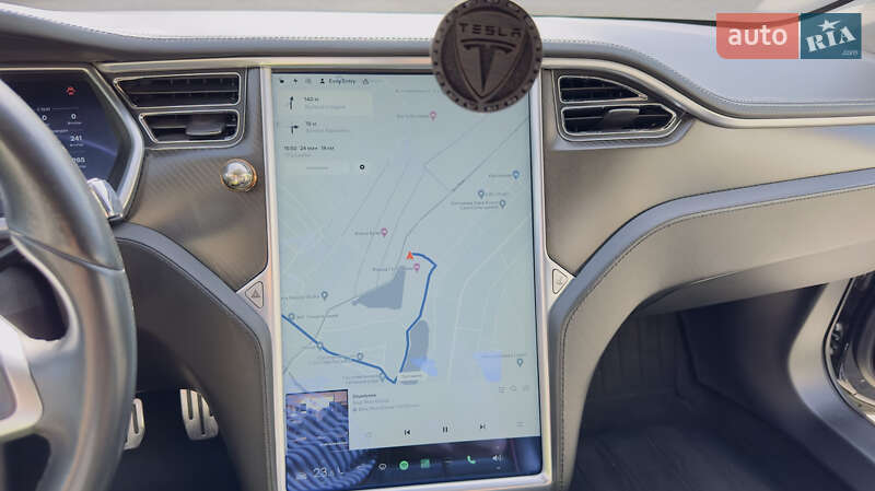 Ліфтбек Tesla Model S 2013 в Києві