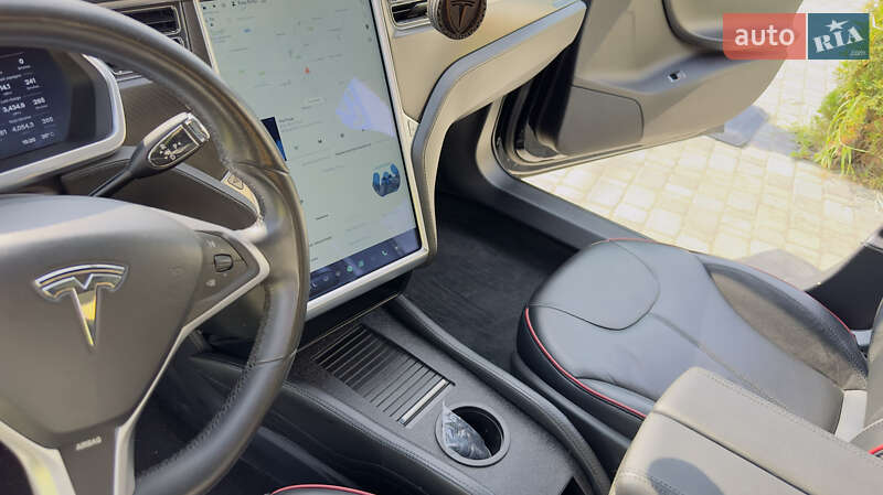 Лифтбек Tesla Model S 2013 в Киеве