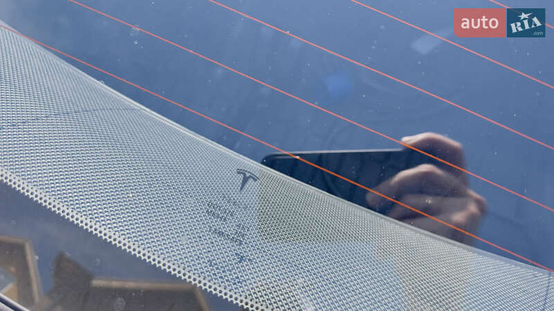 Лифтбек Tesla Model S 2013 в Киеве