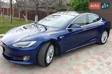 Лифтбек Tesla Model S 2017 в Одессе