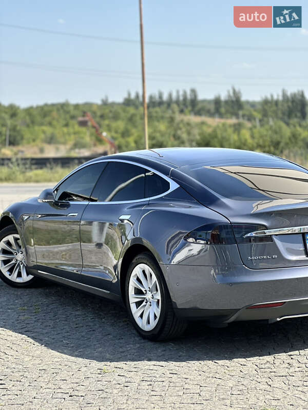 Лифтбек Tesla Model S 2014 в Хмельницком фото 35 Лифтбек Tesla Model S 2014 в Хмельницком