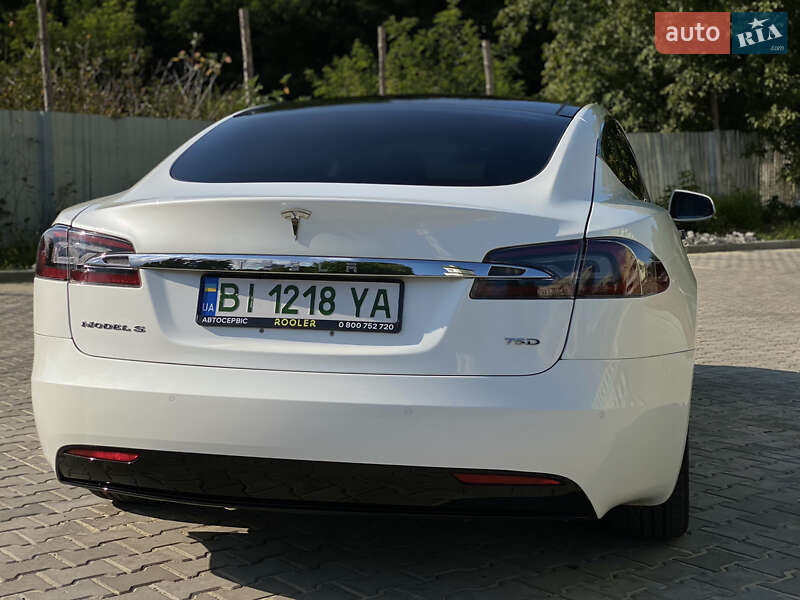Лифтбек Tesla Model S 2018 в Полтаве