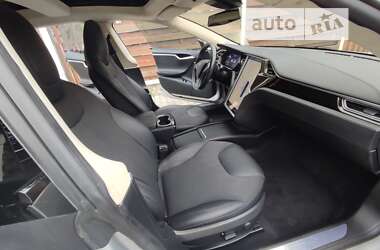 Лифтбек Tesla Model S 2015 в Киеве