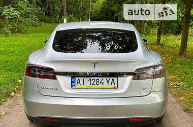 Лифтбек Tesla Model S 2013 в 